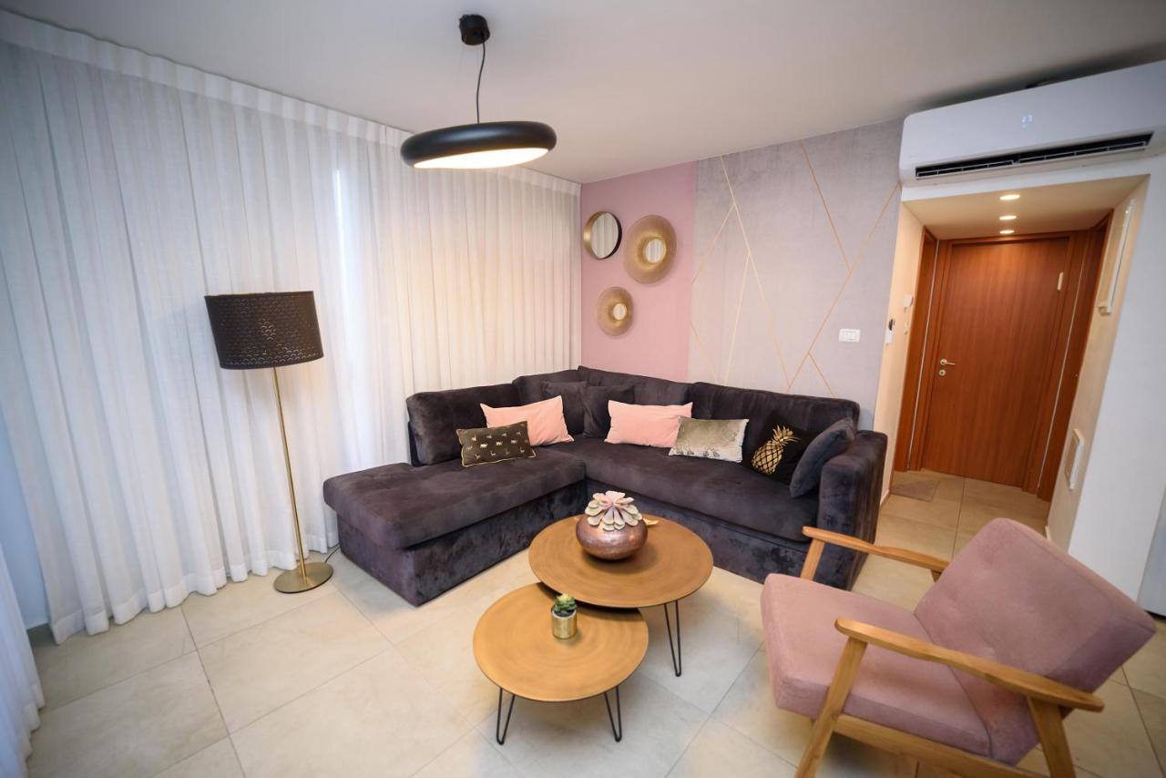 Yalarent Migdalor Boutique Apartments With Sea Views Tiberya Dış mekan fotoğraf